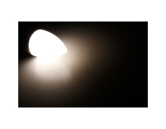 LED Kerzenlampe McShine E14 8W 600lm 160° 3000K warmweiß Ø37x105mm