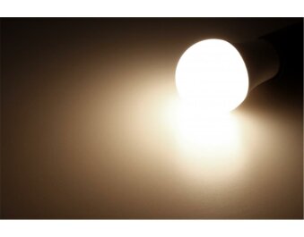 LED Glühlampe McShine SuperBright E27 9,5W 1520lm 270° 3000K warmweiß
