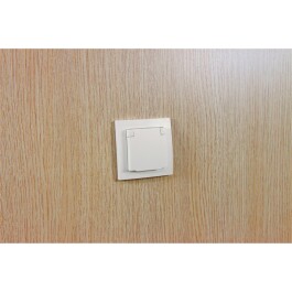 Schutzkontakt-Steckdose McPower Flair 250V~/16A UP IP44 weiß 12er-Pack