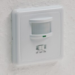 Unterputz PIR-Bewegungsmelder 160° LED geeignet...