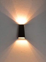 LED Wandleuchte Hilera 6 IP44 2x4W 2x150lm 2900K...