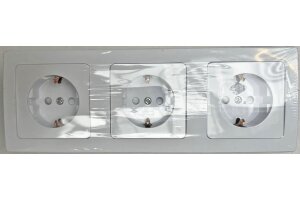 DELPHI Set 3 Steckdo.+ 3-fach Rahmen 250V~/ 16A Steckanschluss weiß