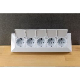 5-fach Steckdosenblock weiß 250V~/ 16A Aufbaumontage mit Klappen