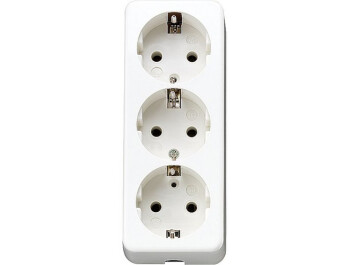 JUNG 10 S 23 L WW SCHUKO® Dreifach-Steckdose